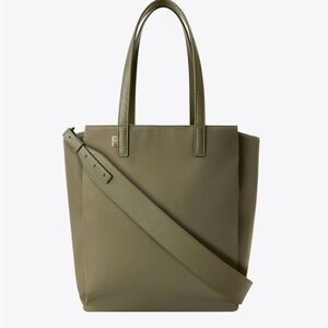 BEIS The Commuter Tote in Olive